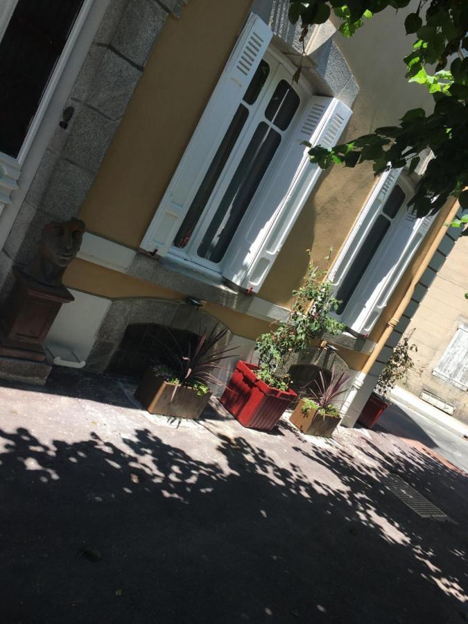 Guesthouse La Villae Mazamet ภายนอก รูปภาพ