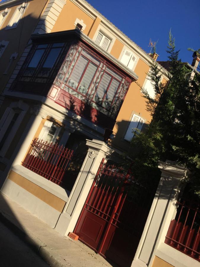 Guesthouse La Villae Mazamet ภายนอก รูปภาพ