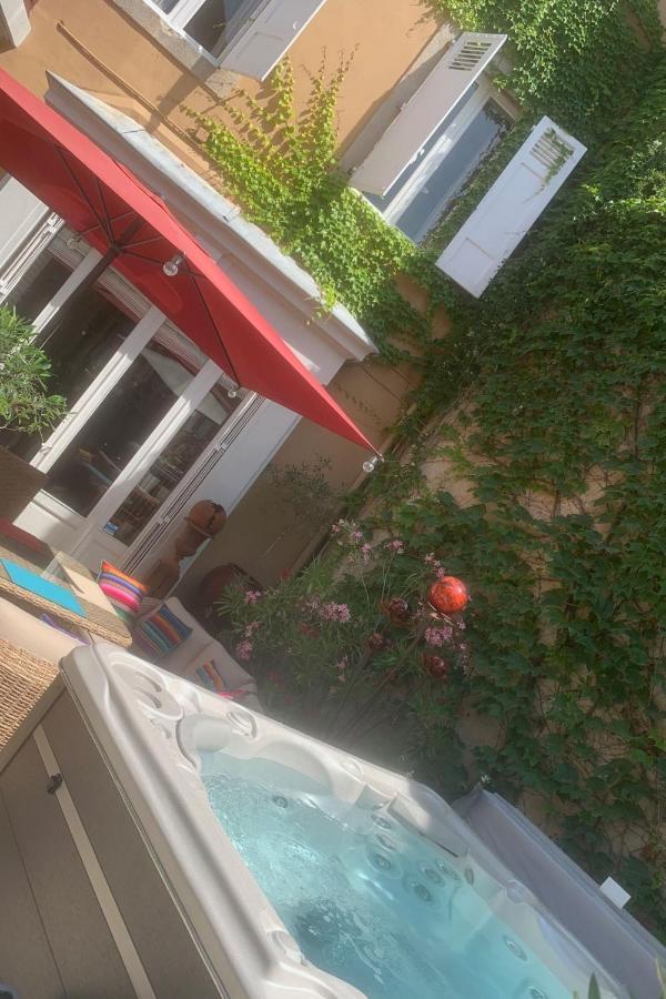 Guesthouse La Villae Mazamet ภายนอก รูปภาพ