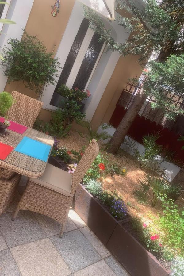 Guesthouse La Villae Mazamet ภายนอก รูปภาพ