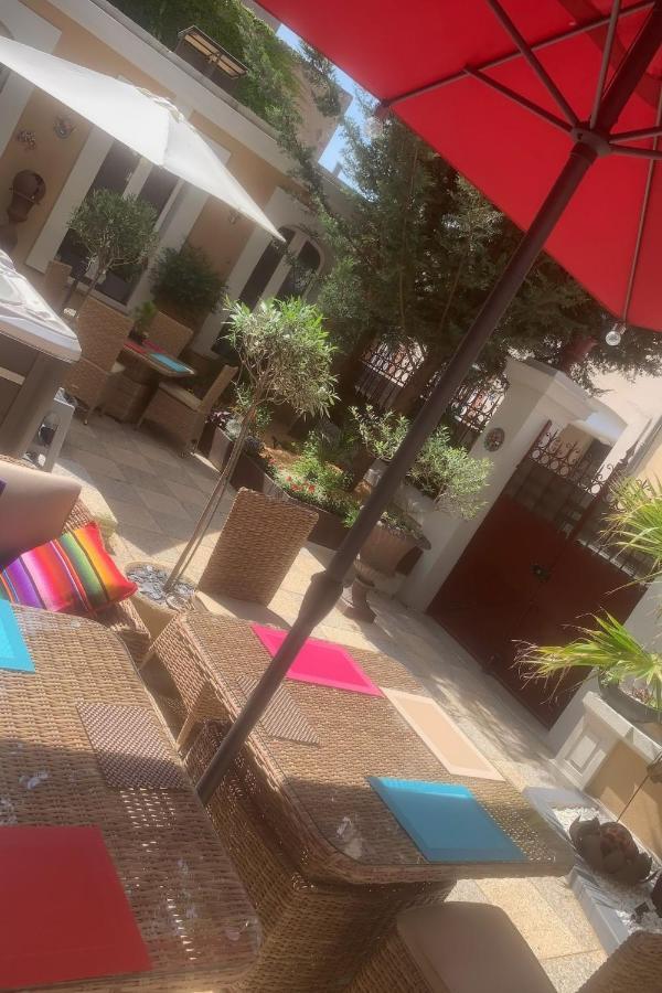 Guesthouse La Villae Mazamet ภายนอก รูปภาพ